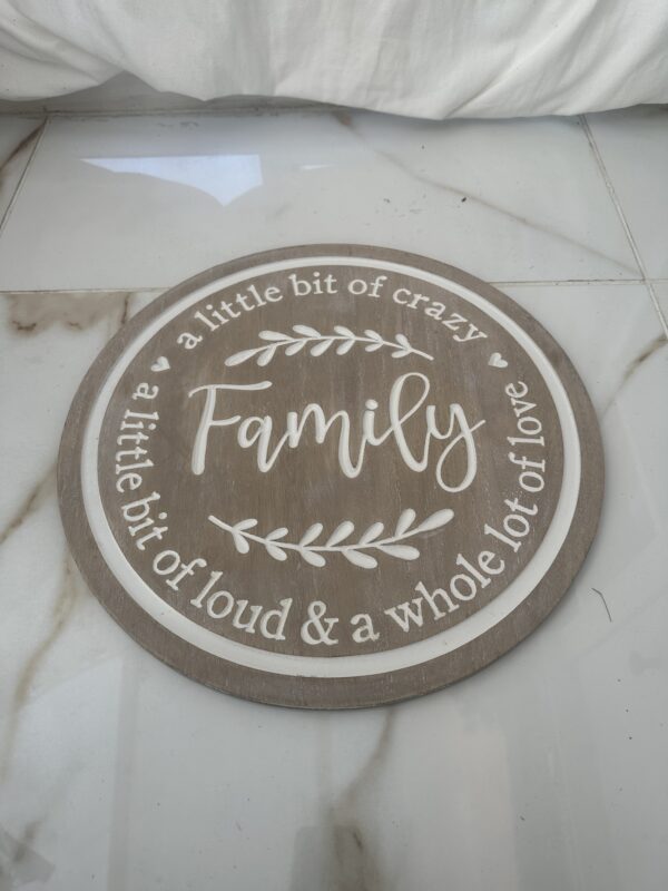 Circular Family Plaque With Words