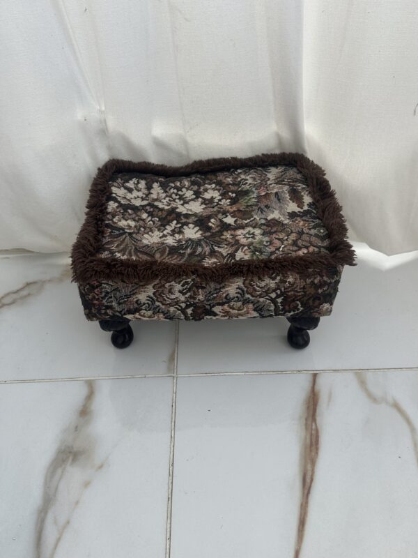 Small Vintage Footstool Foot Stool/Rest - Image 2