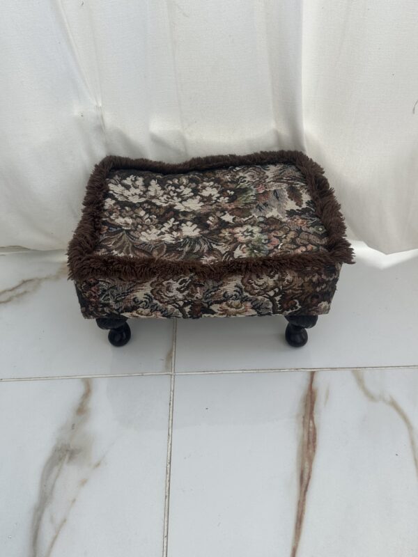 Small Vintage Footstool Foot Stool/Rest