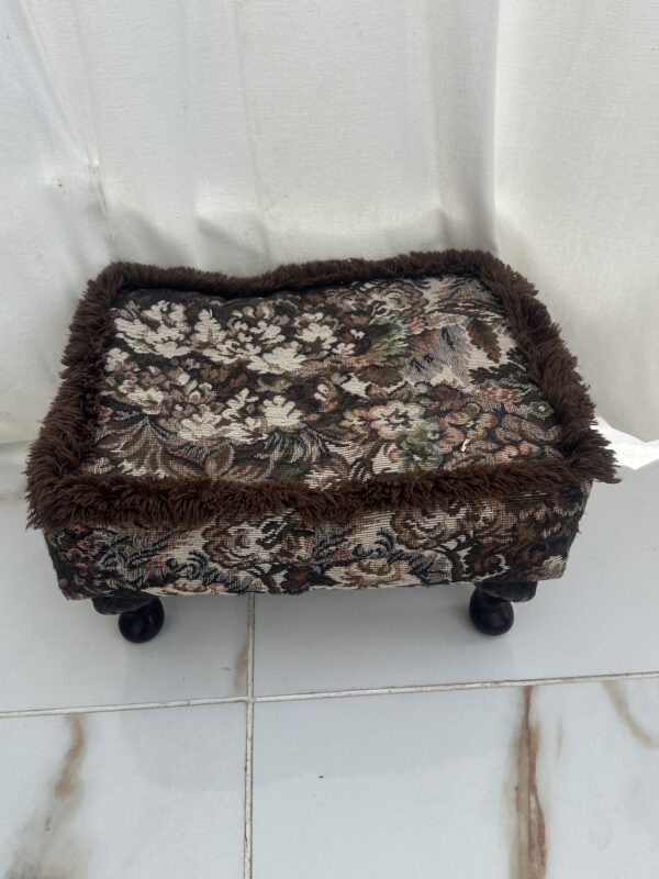 Small Vintage Footstool Foot Stool/Rest - Image 5