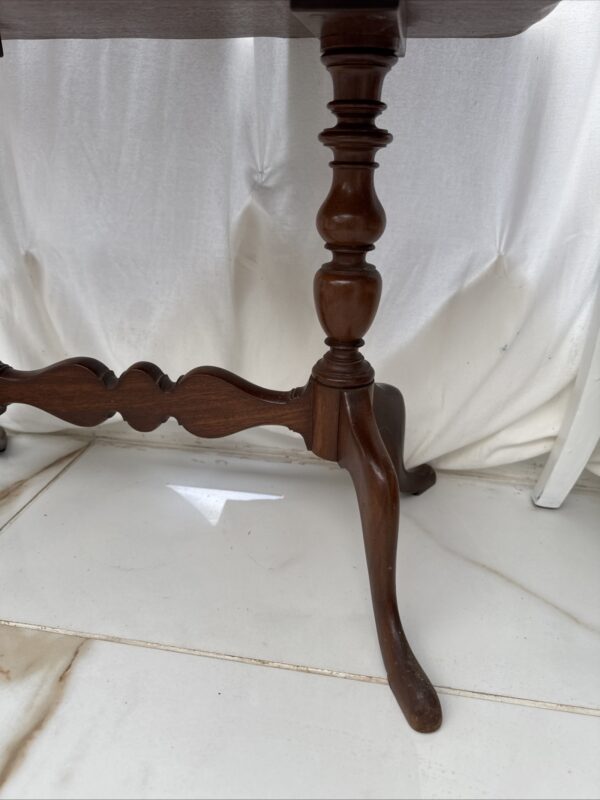 Beautiful Antique table Side Table - L 58 X D 35 X H 43cm - Image 9